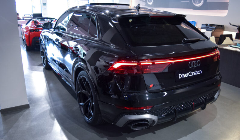 Audi RSQ8 Performance lleno