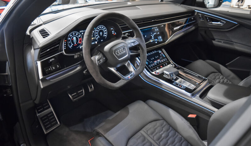 Audi RSQ8 Performance lleno