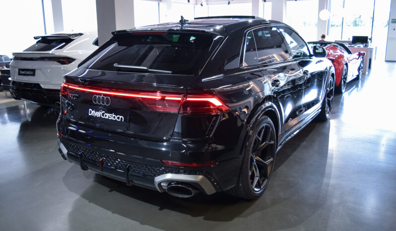 Audi RSQ8 Performance lleno