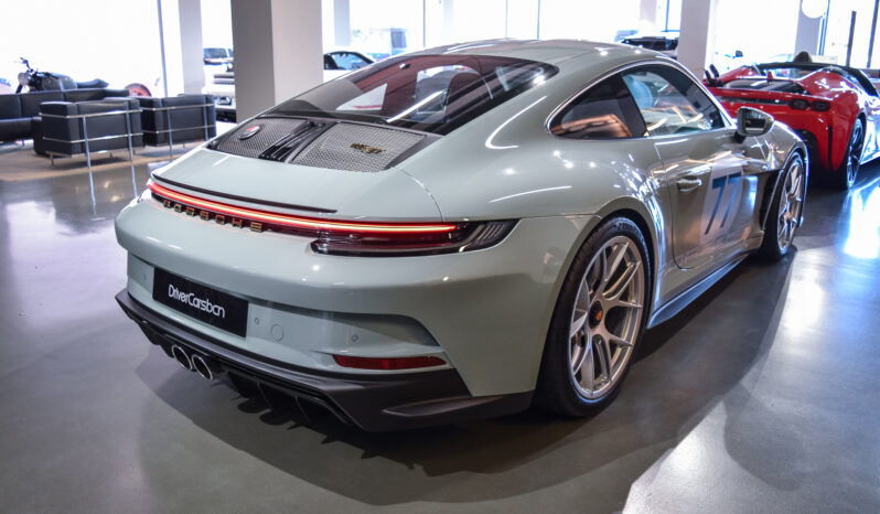 Porsche 911 S/T lleno