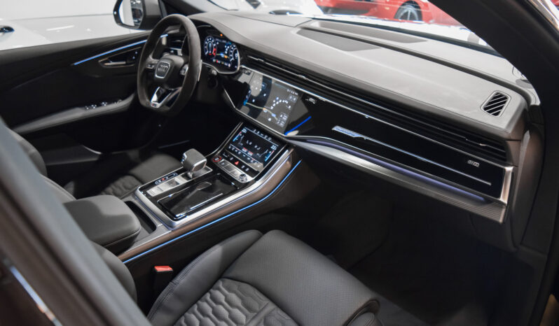 Audi RSQ8 Performance lleno