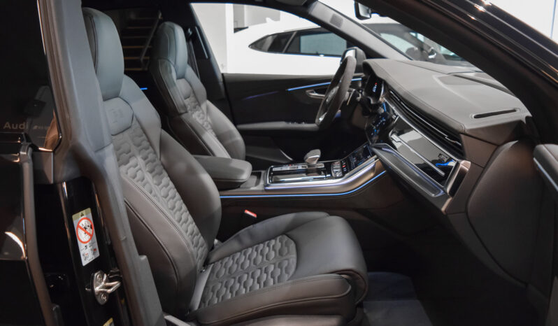Audi RSQ8 Performance lleno
