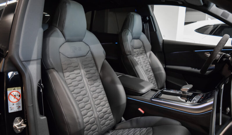 Audi RSQ8 Performance lleno