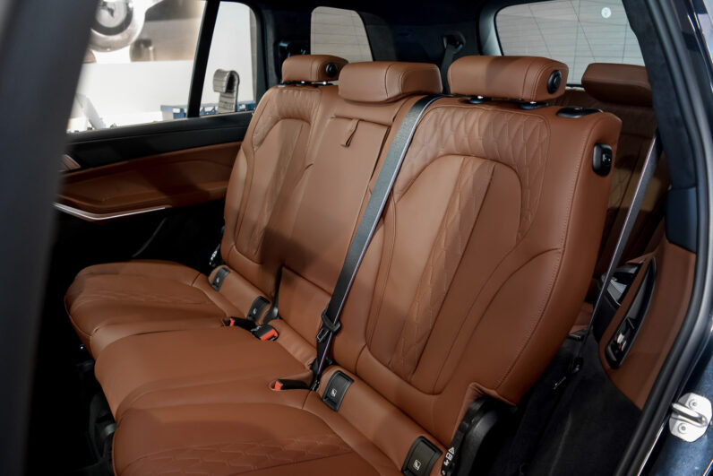BMW X7 40d M Sport Pro 7P lleno