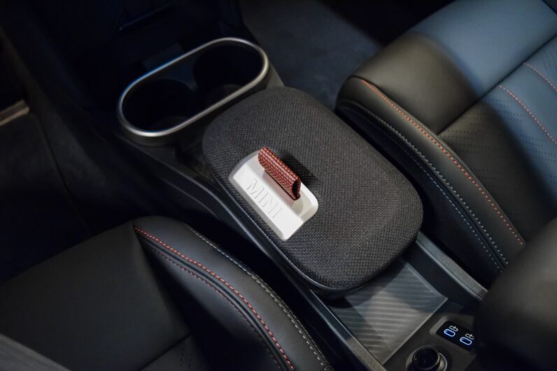 Mini John Cooper Works lleno