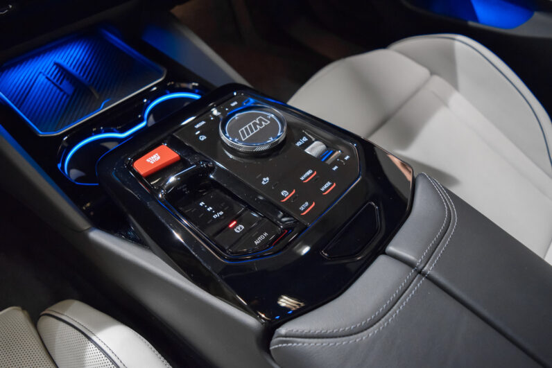 BMW M5 Berlina lleno