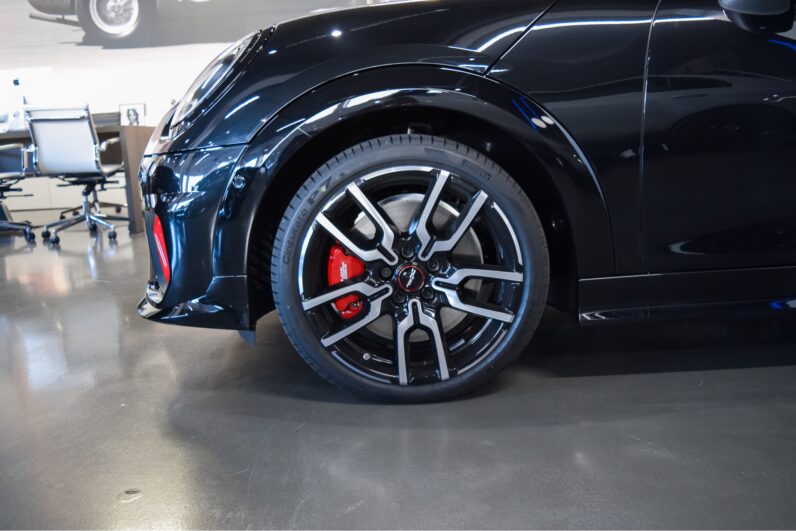 Mini John Cooper Works lleno