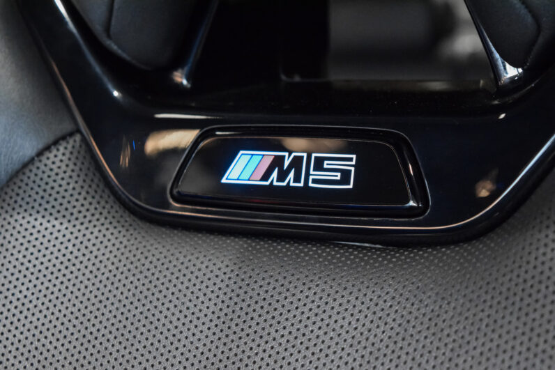 BMW M5 Berlina lleno