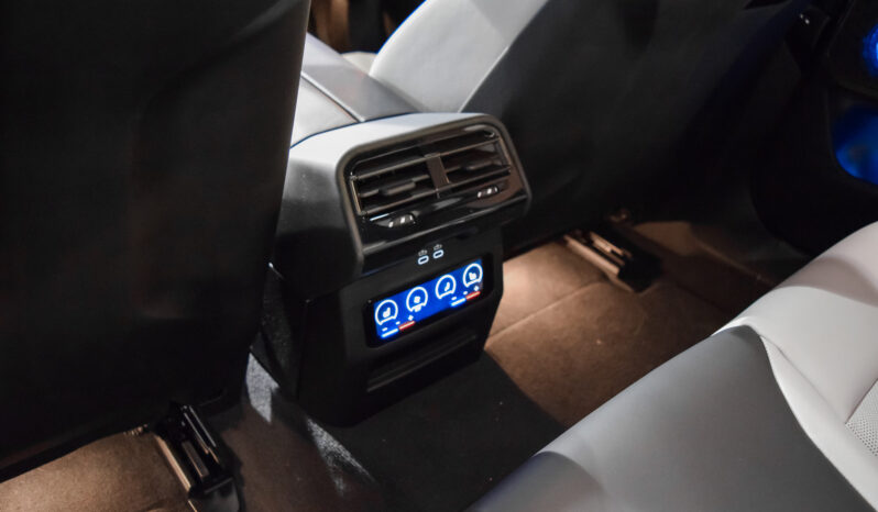 BMW M5 Berlina lleno