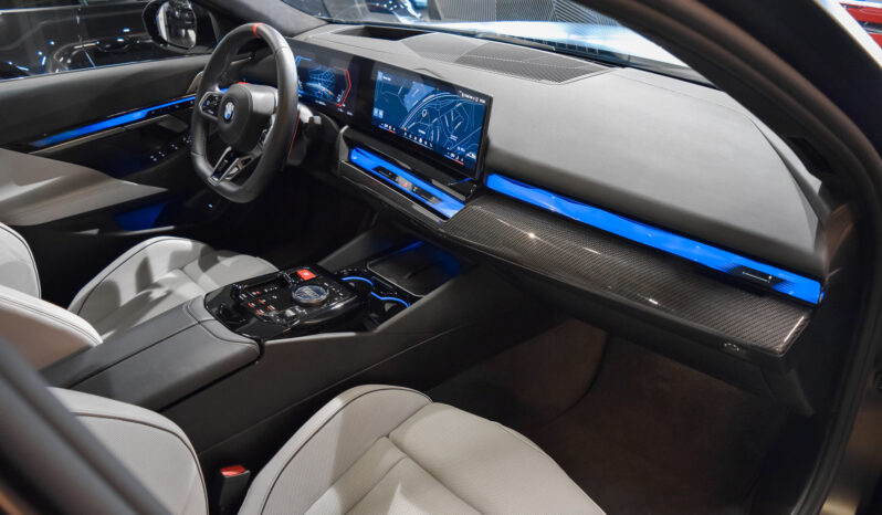 BMW M5 Berlina lleno