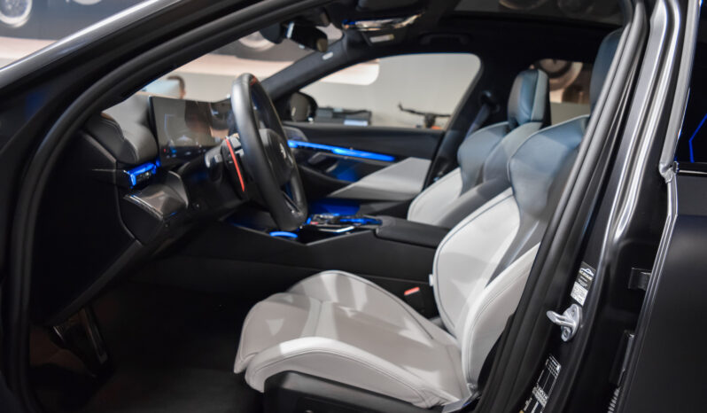 BMW M5 Berlina lleno