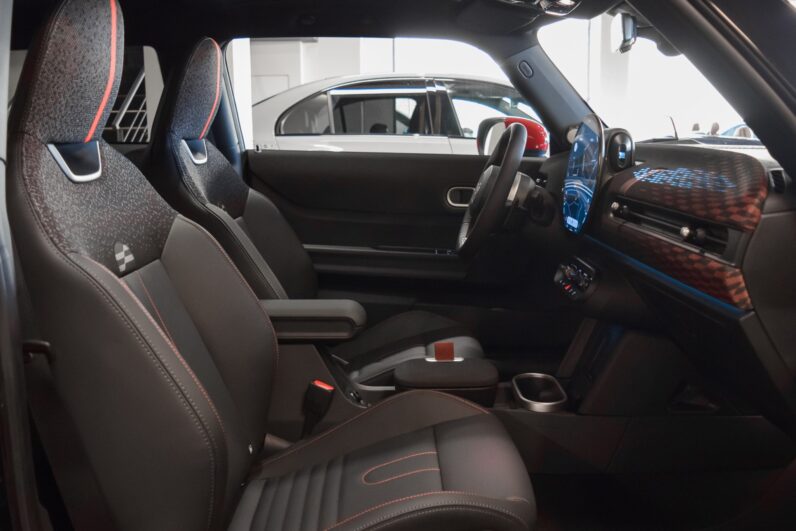 Mini John Cooper Works lleno