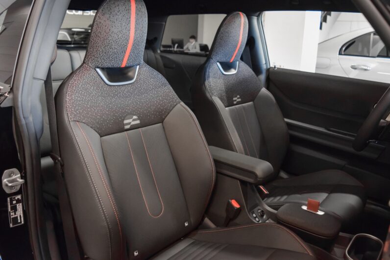 Mini John Cooper Works lleno