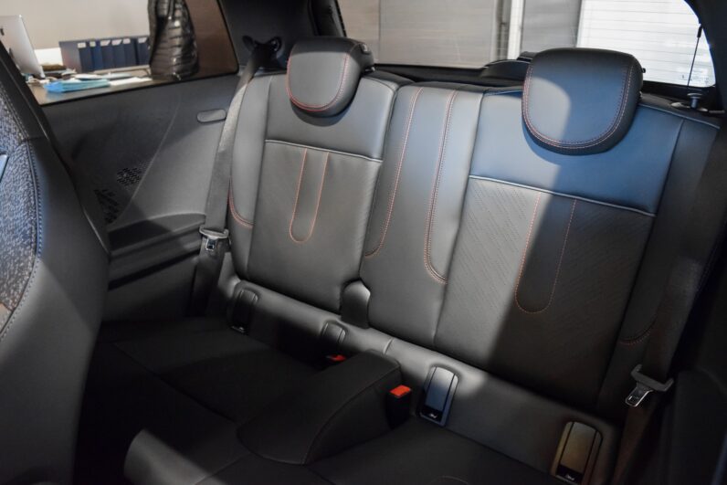 Mini John Cooper Works lleno