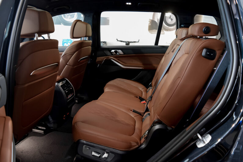 BMW X7 40d M Sport Pro 7P lleno