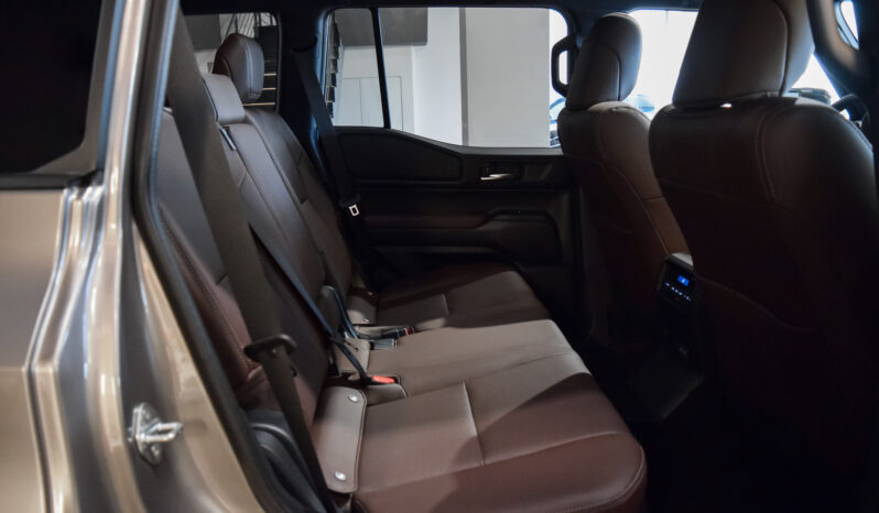Toyota Land Cruiser VX Hybrid 7P lleno