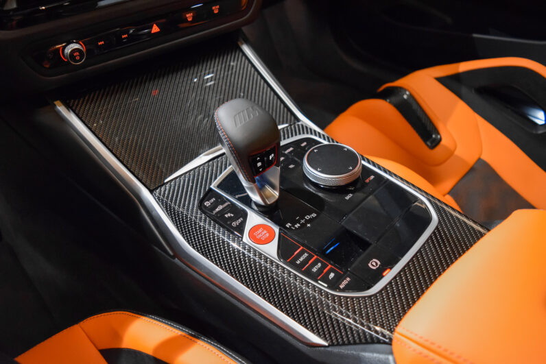 BMW M4 Competition lleno
