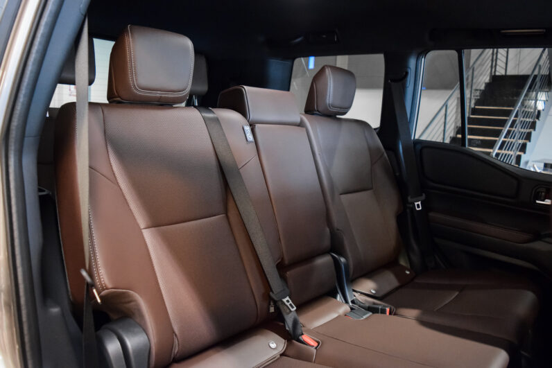Toyota Land Cruiser VX Hybrid 7P lleno