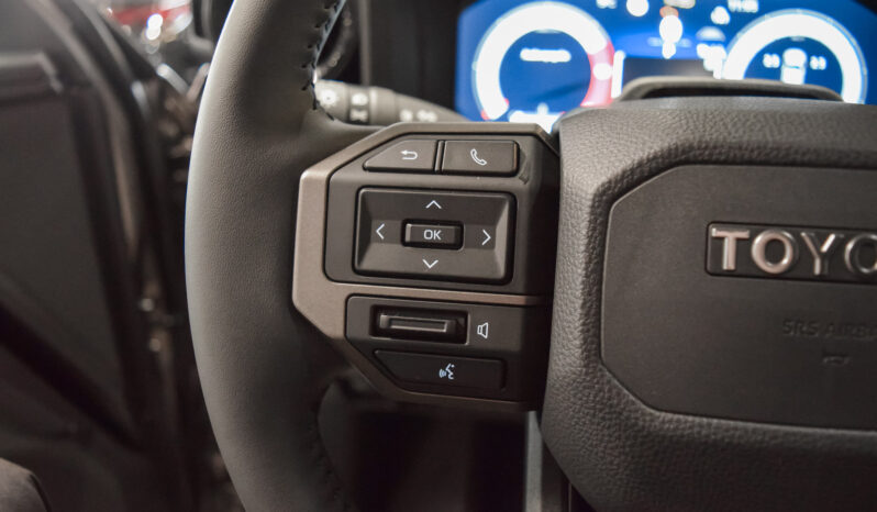 Toyota Land Cruiser VX Hybrid 7P lleno