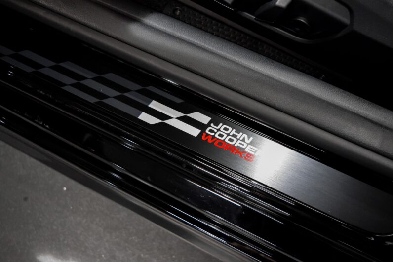 Mini John Cooper Works Cabrio lleno