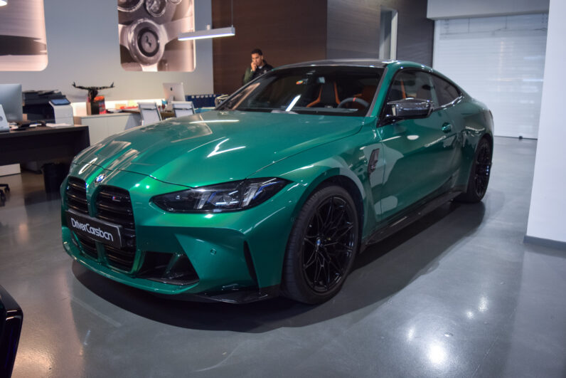 BMW M4 Competition lleno