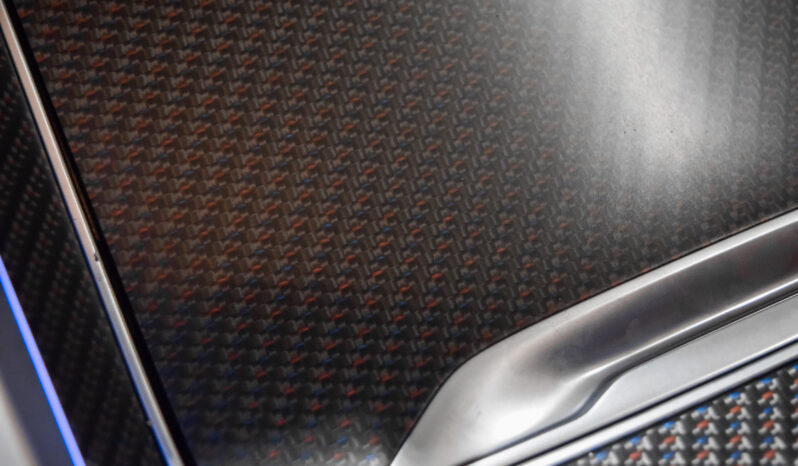 BMW XM 50e lleno