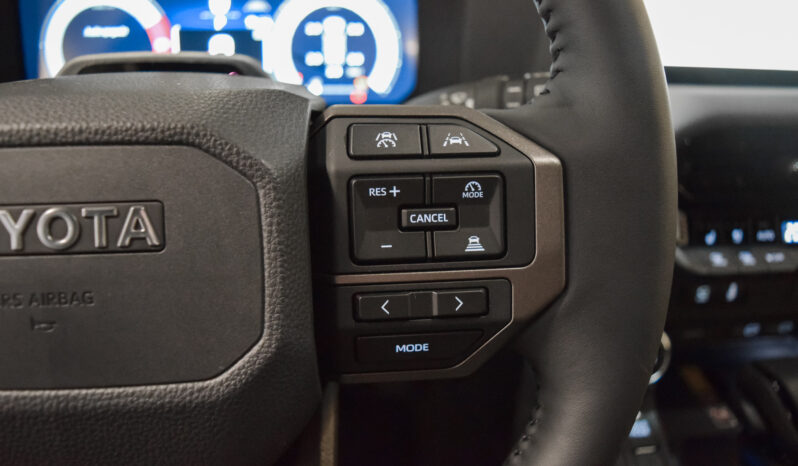 Toyota Land Cruiser VX Hybrid 7P lleno