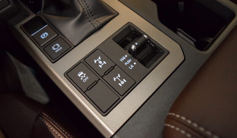Toyota Land Cruiser VX Hybrid 7P lleno