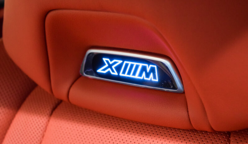 BMW XM 50e lleno
