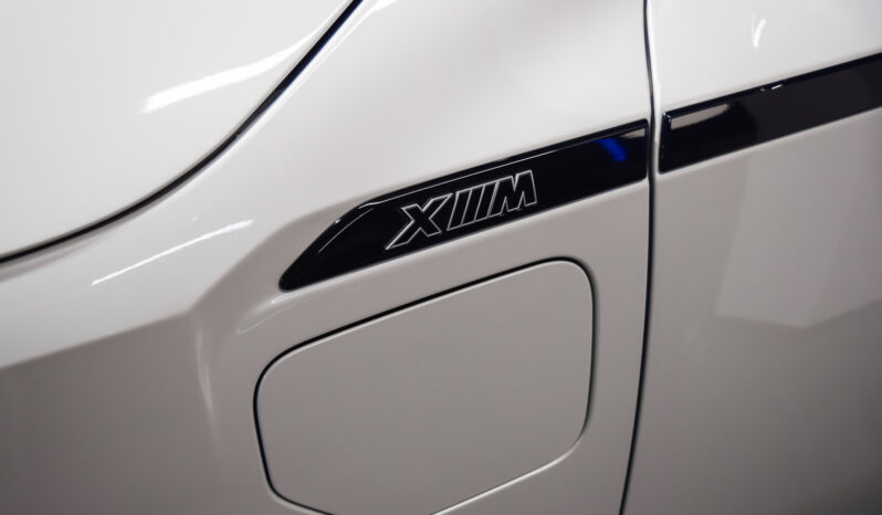 BMW XM 50e lleno