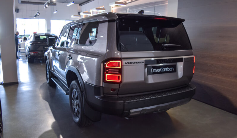 Toyota Land Cruiser VX Hybrid 7P lleno