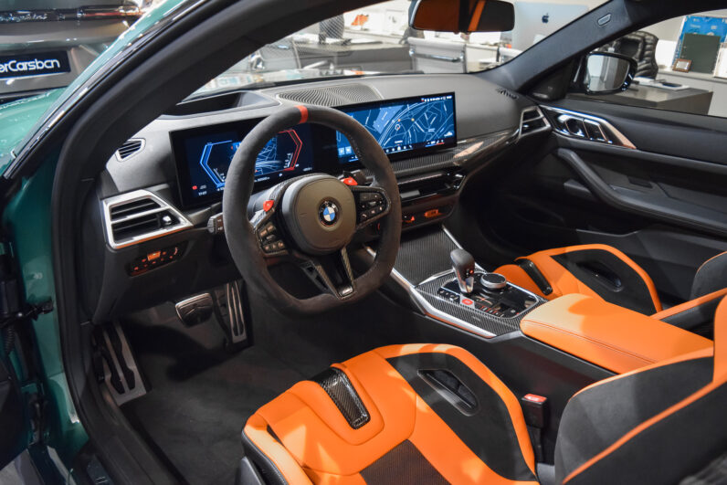 BMW M4 Competition lleno