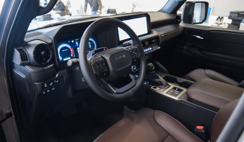 Toyota Land Cruiser VX Hybrid 7P lleno