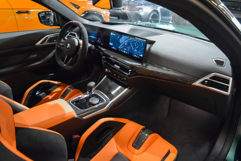 BMW M4 Competition lleno