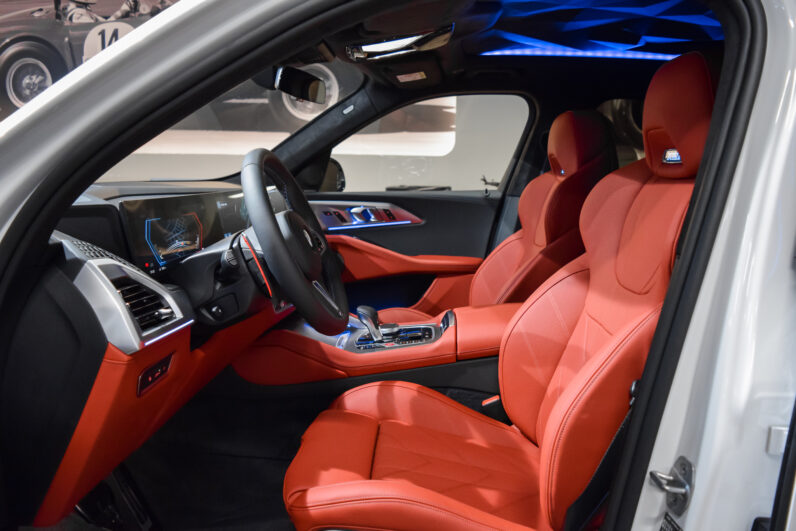 BMW XM 50e lleno