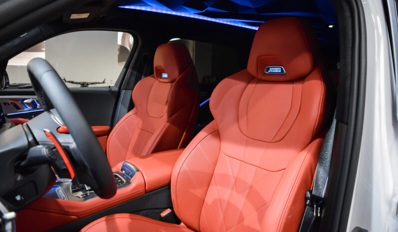 BMW XM 50e lleno