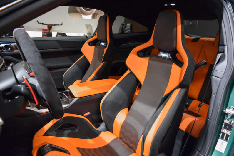 BMW M4 Competition lleno