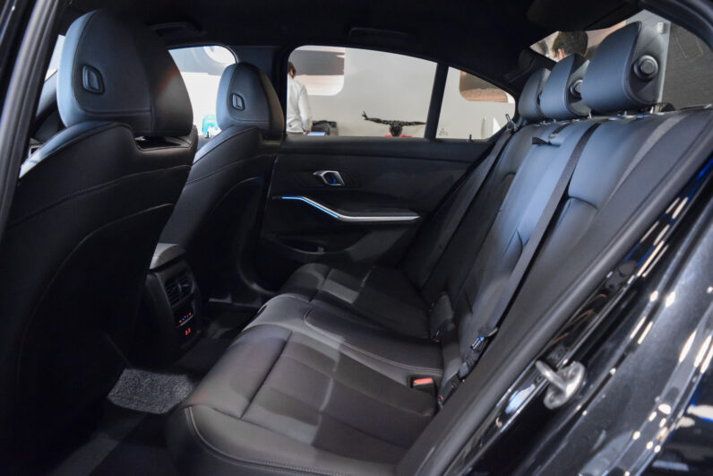 BMW Serie 3 18d M Sport lleno