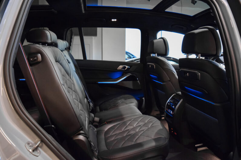BMW X7 M Sport Pro 7P lleno