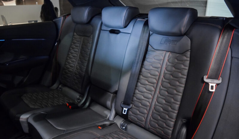 Audi RSQ8 Performance lleno