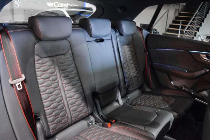 Audi RSQ8 Performance lleno