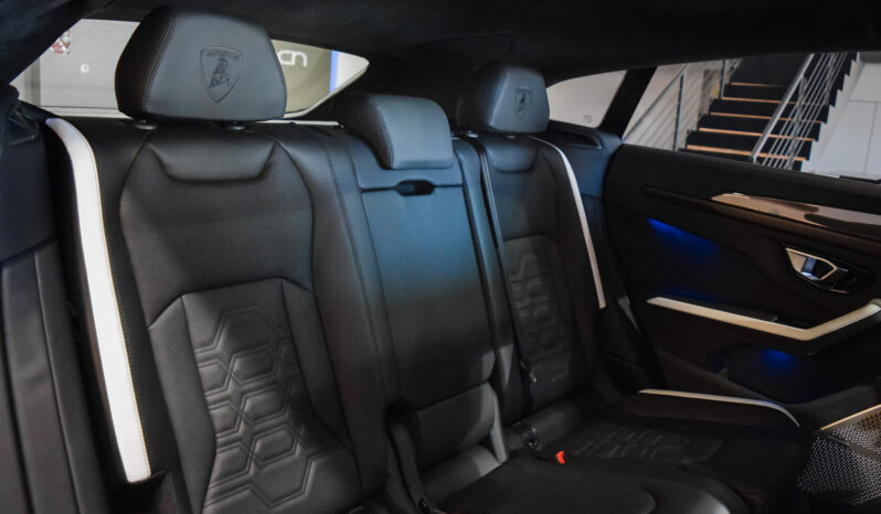 Lamborghini Urus SE lleno