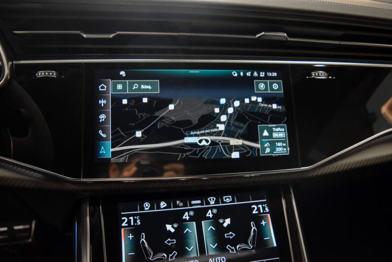 Audi RSQ8 Performance lleno