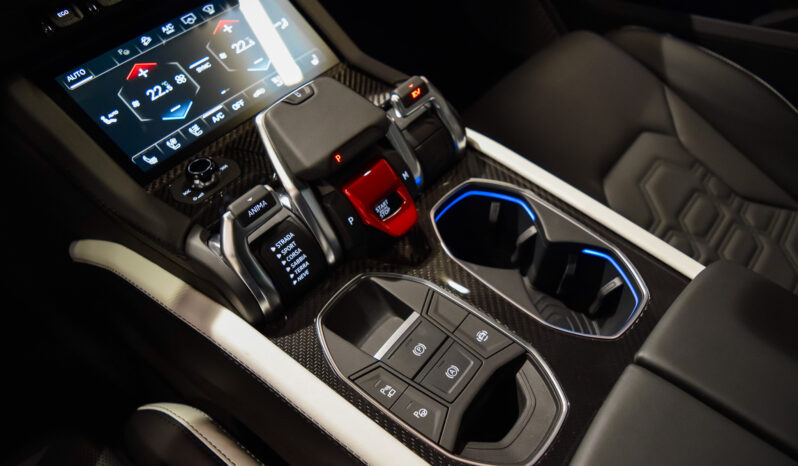 Lamborghini Urus SE lleno