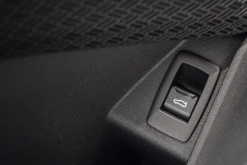 BMW X1 18d sDrive lleno