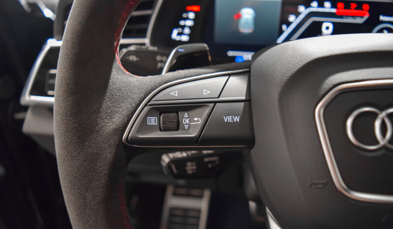 Audi RSQ8 Performance lleno
