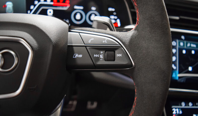 Audi RSQ8 Performance lleno