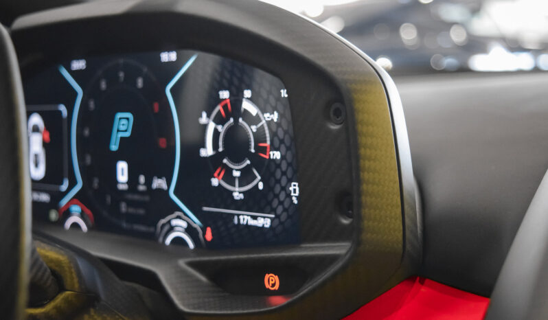 Lamborghini Revuelto lleno