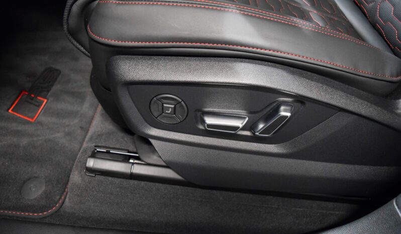 Audi RSQ8 Performance lleno