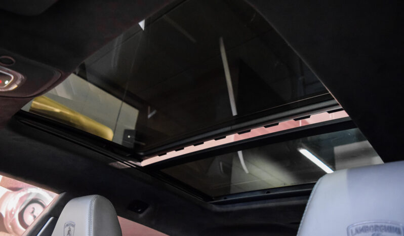 Lamborghini Urus SE lleno